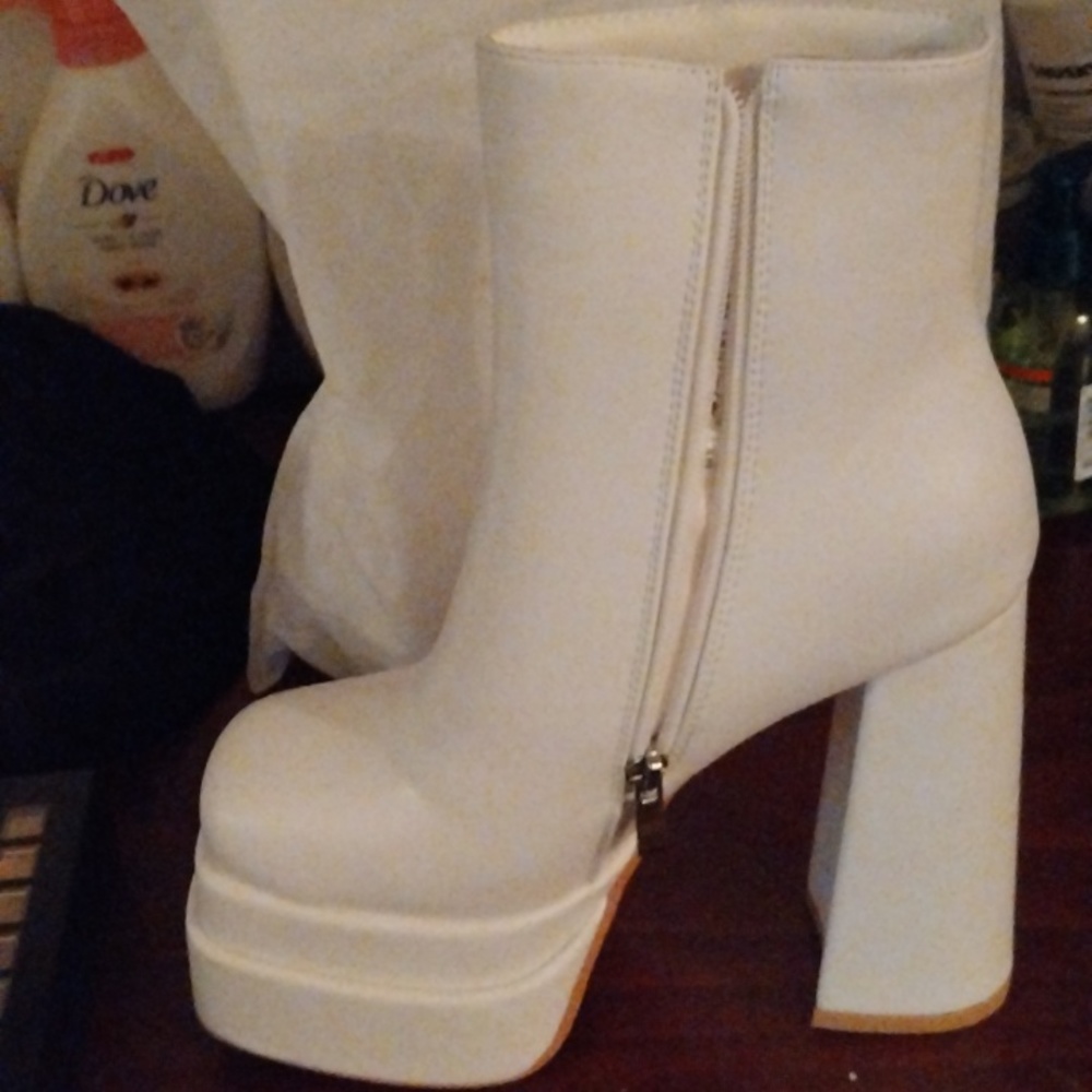 Dramatic heel boots